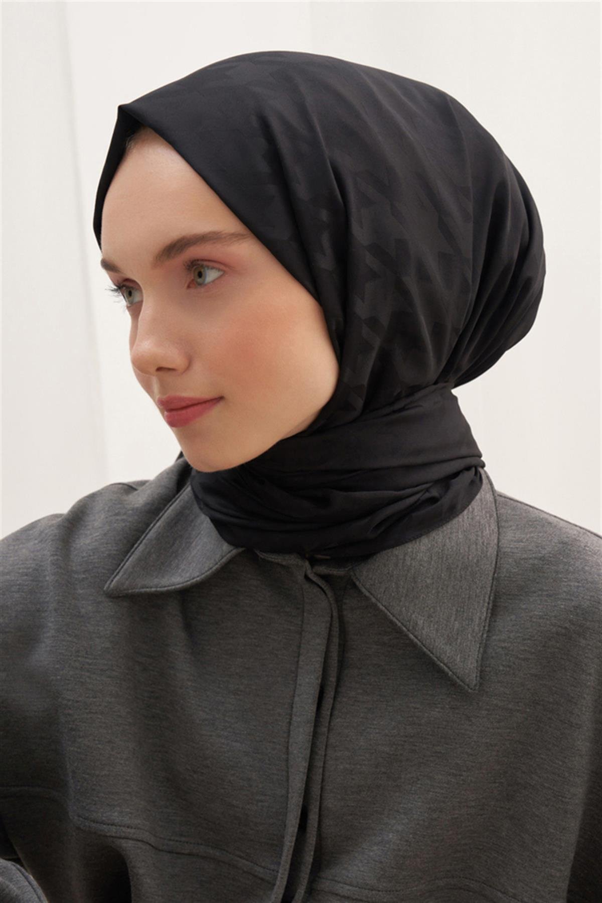 Kazayağı Desen Pamuk İpek Şal Siyah