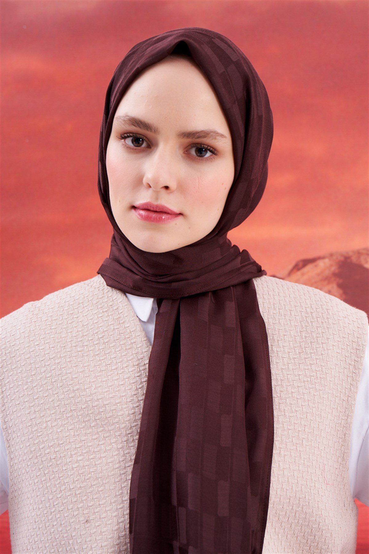 Küpçizgi Jakar İtalyan İpekli Şal Acı Kahve