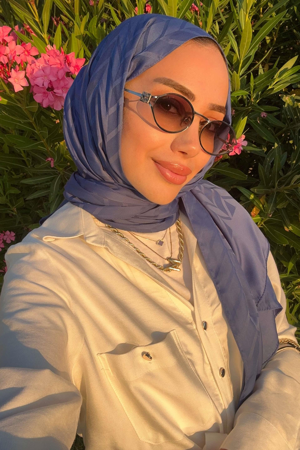 Merve Aydın'ın Tercihi Baklava Desen Pamuk İpek Şal Kot Mavi