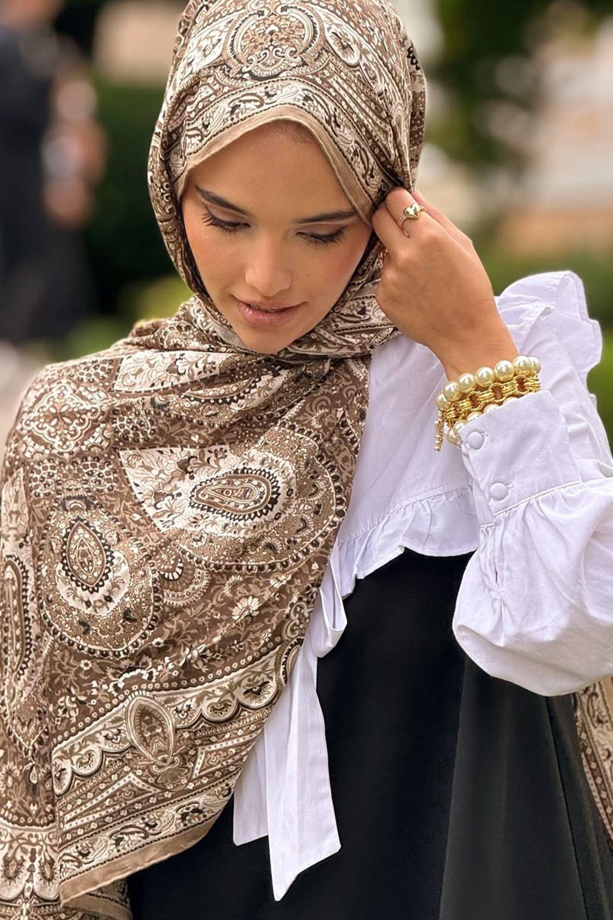 Sena Karlıoğlu'nun Tercihi Whisper Camel Comfy İpek Şal