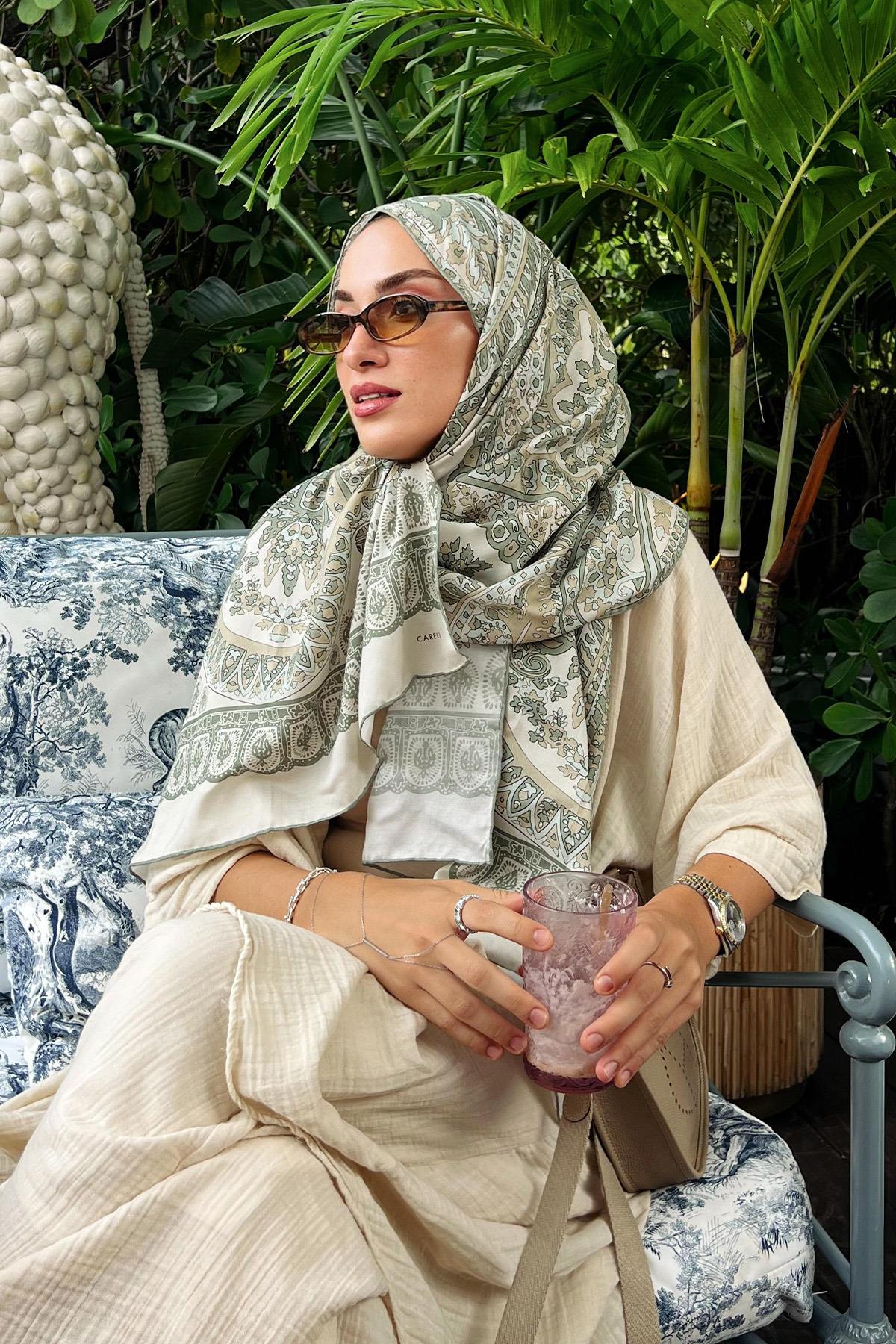 Sena Sever'in Tercihi Bliss Zeytin Yeşili Comfy İpek Şal