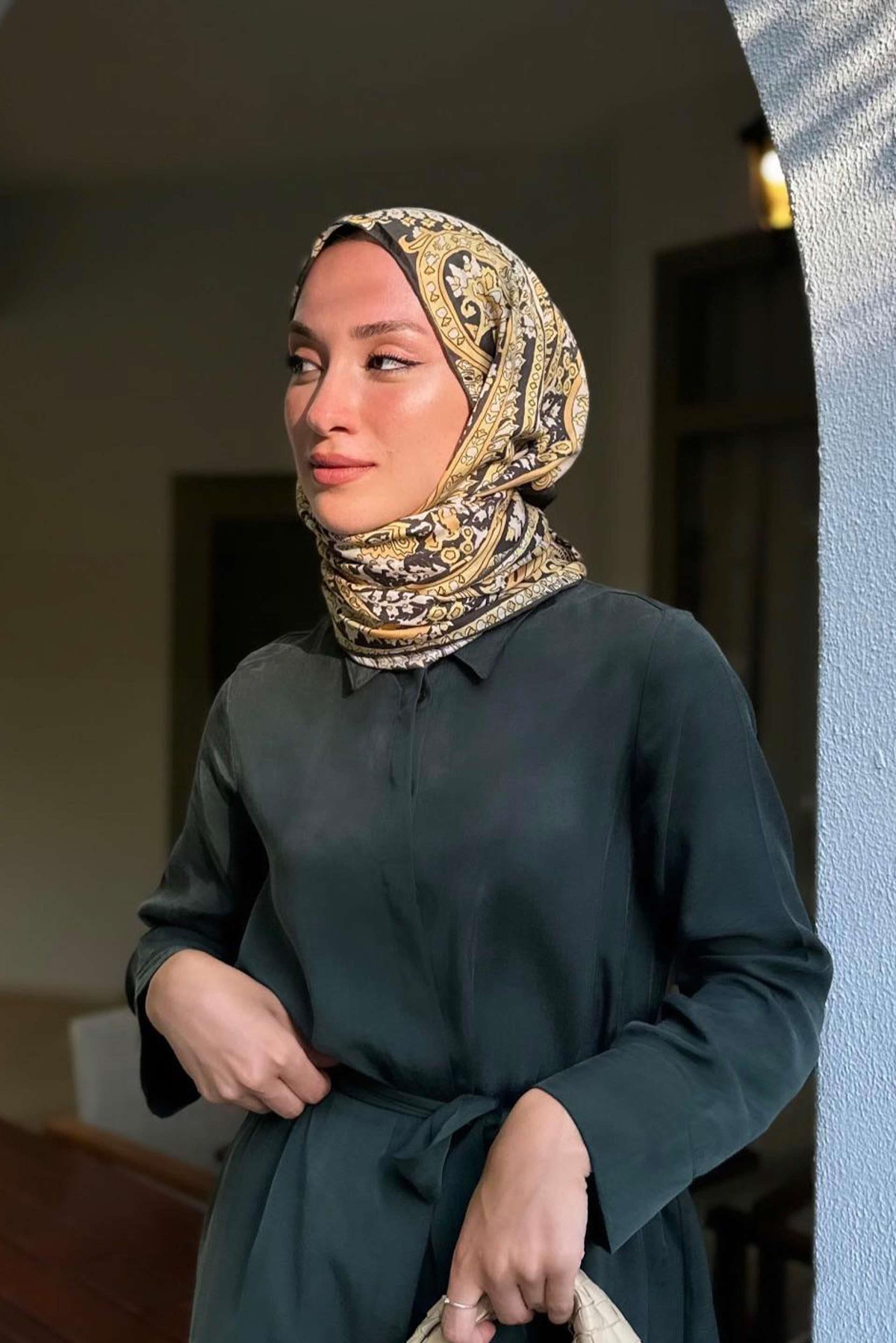 Sena Sever'in Tercihi Desert Kahve Comfy İpek Şal