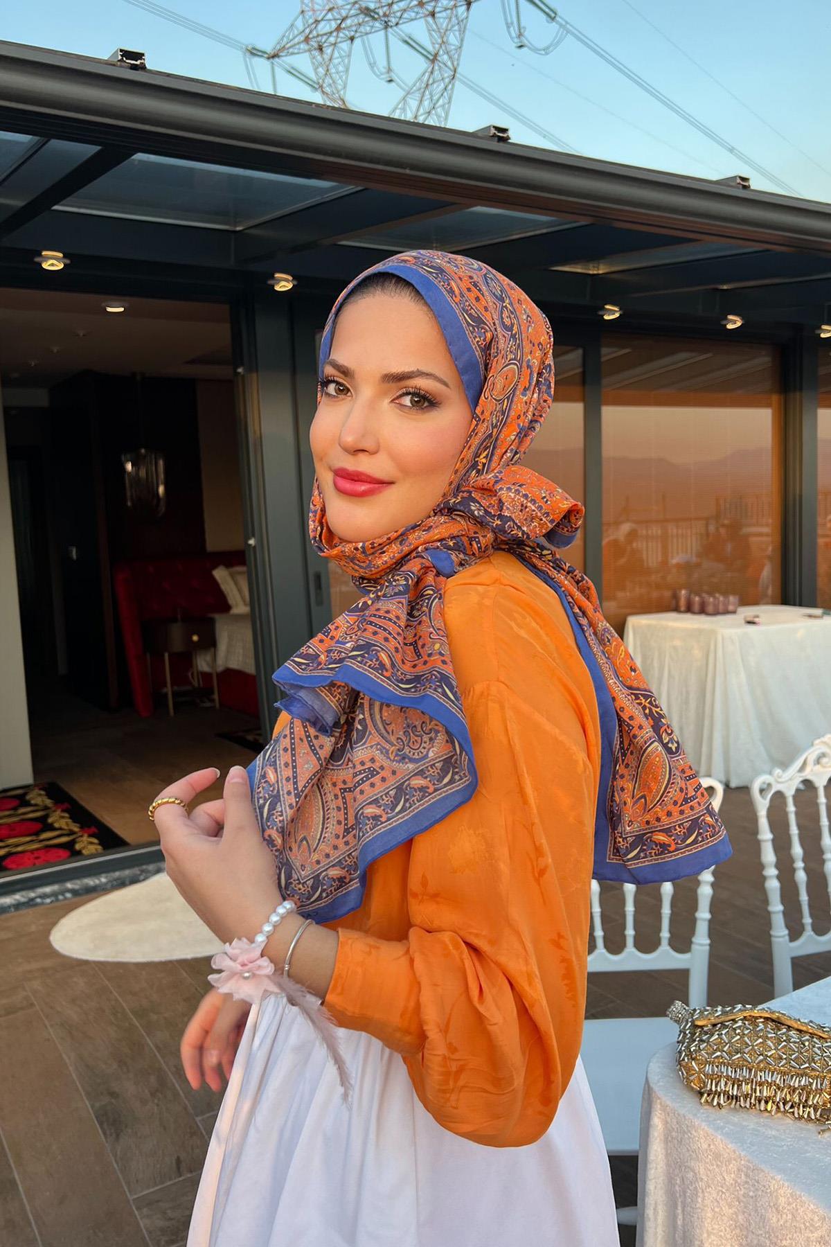 Şevval Karakoç'un Tercihi Sunset Blaze Turuncu Comfy İpek Şal