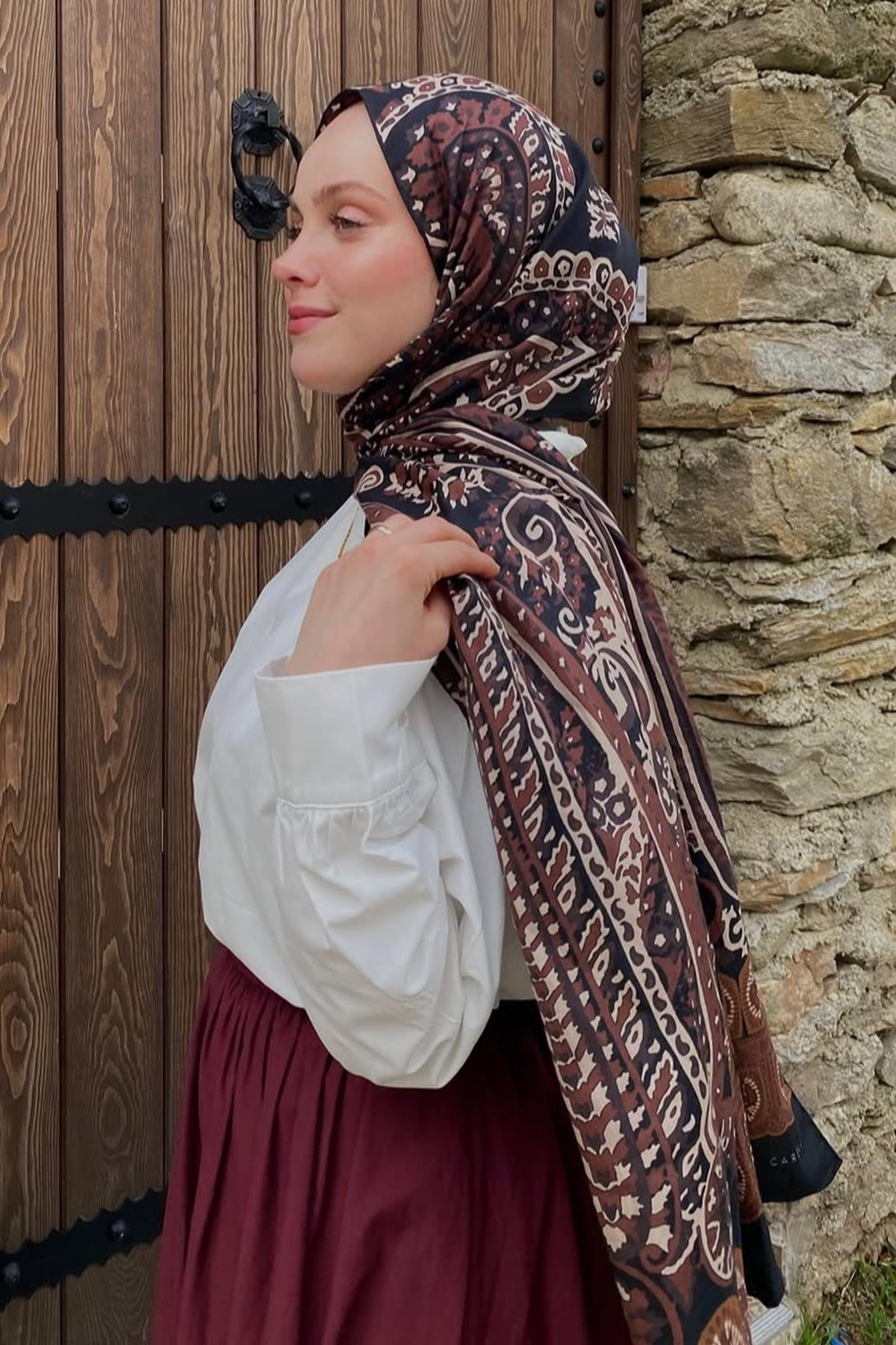 Tansu Olgun'un Tercihi Mocha Dream Comfy İpek Şal