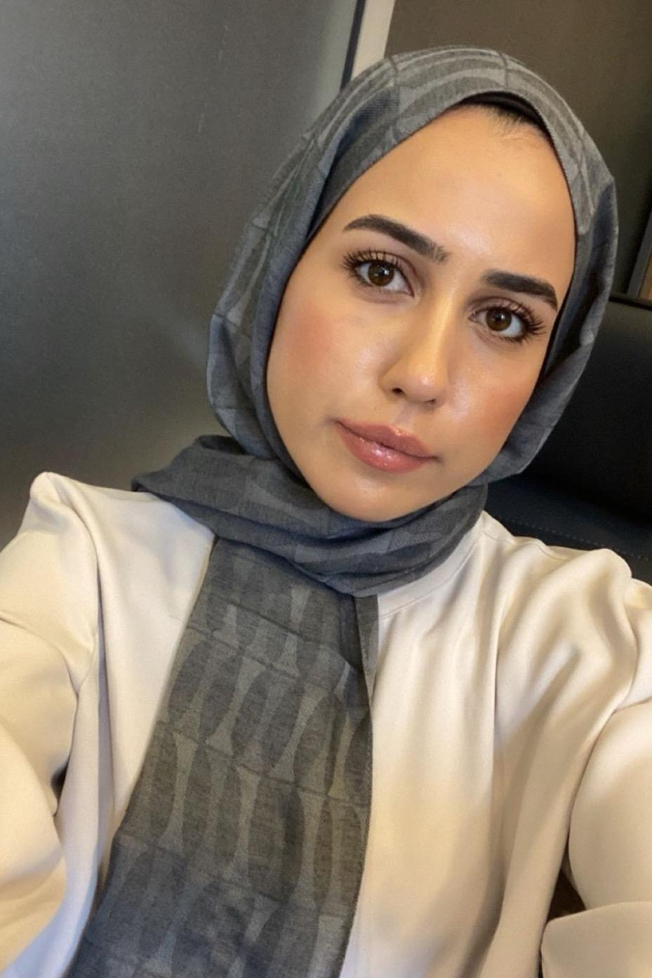 Tuba'nın Tercihi Vence Çift Taraflı Mio Desen İpek Şal Antrasit