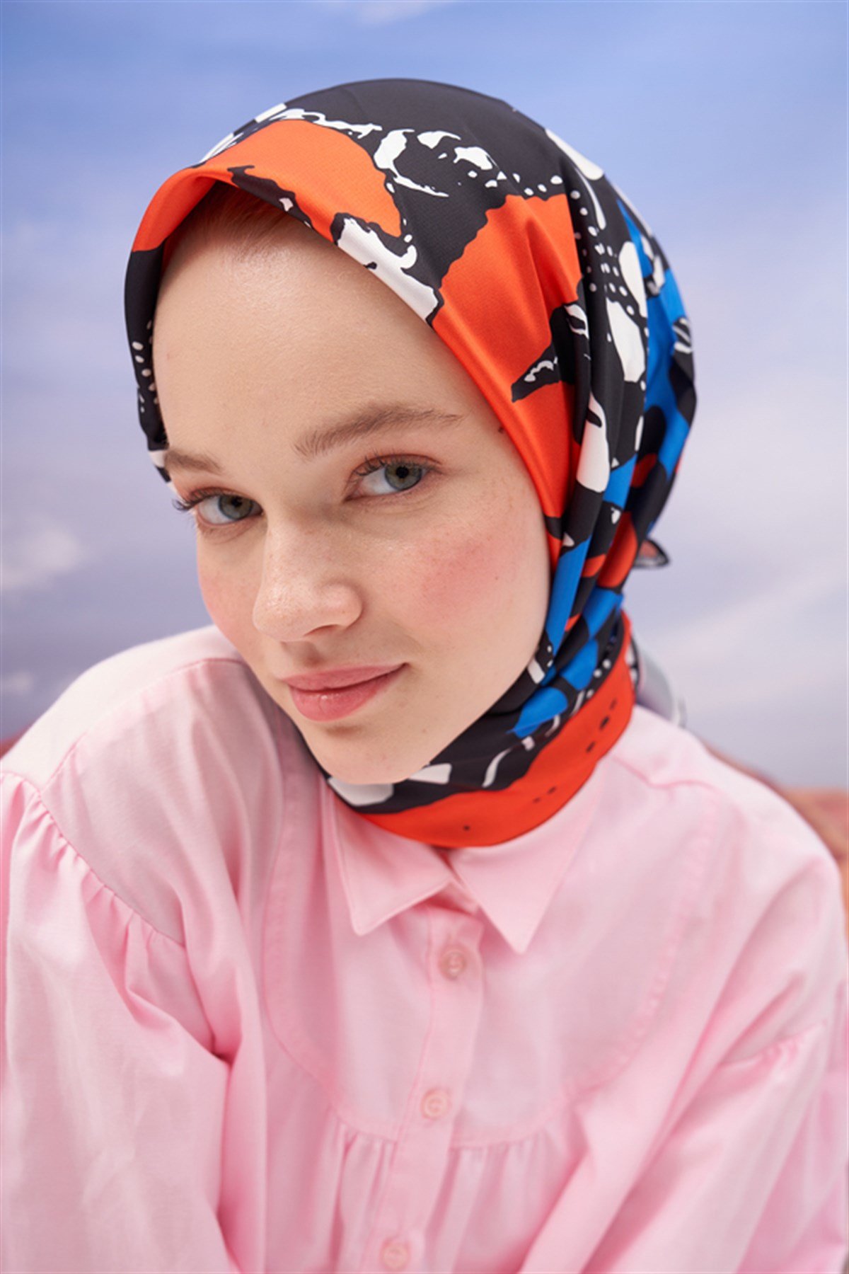 Twill Eşarp Siyah Büyük Çiçek Desen