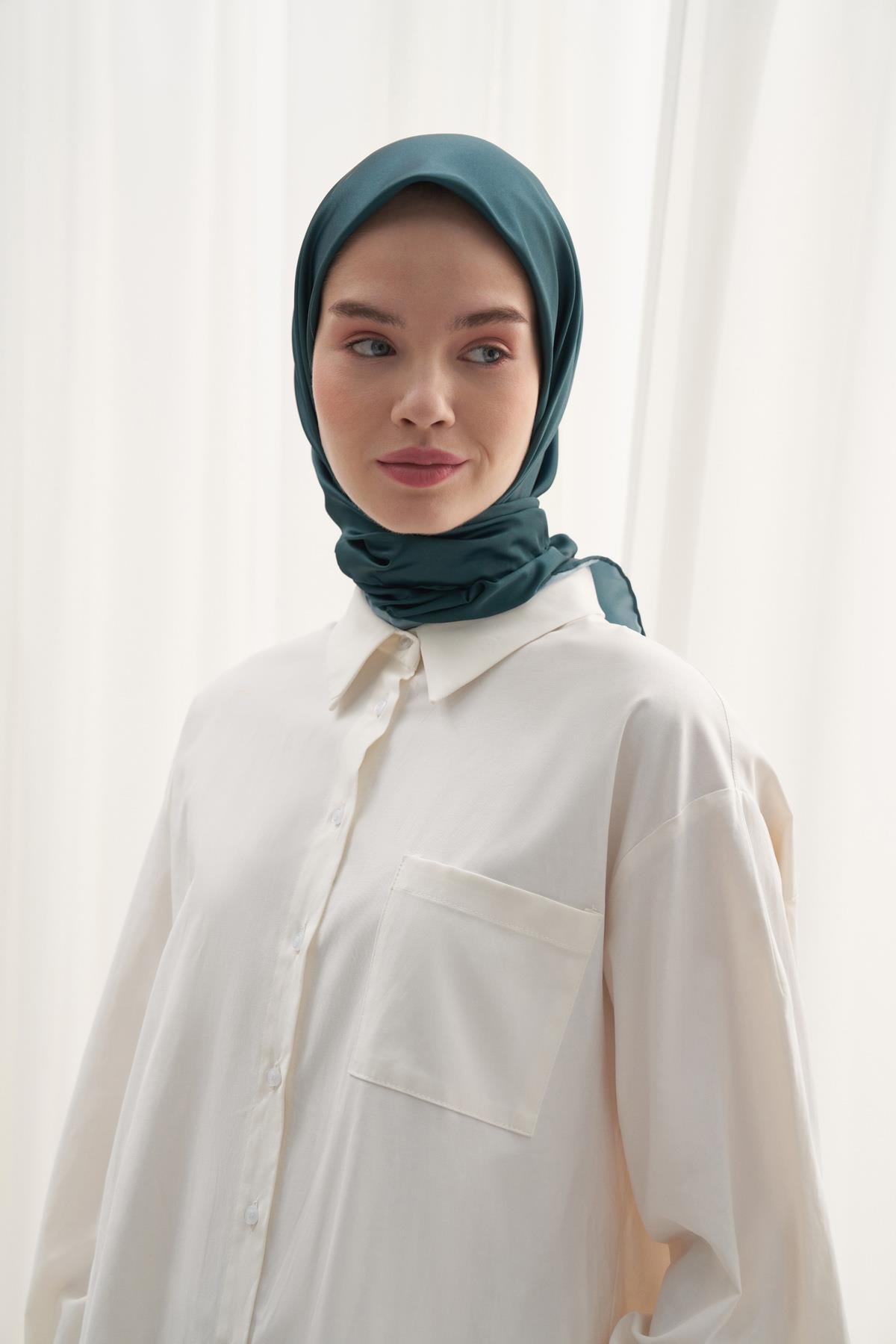 Twill Eşarp Zümrüt Yeşili