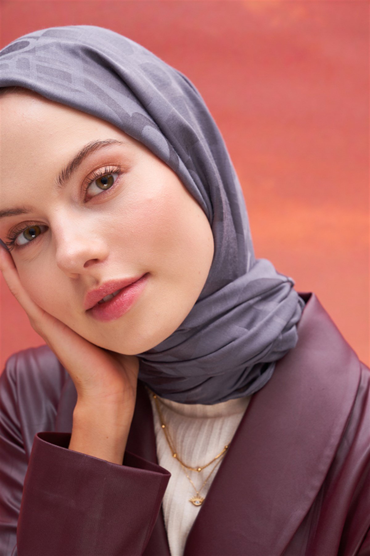 Yazı Desen Jakar İtalyan İpekli Şal Gri