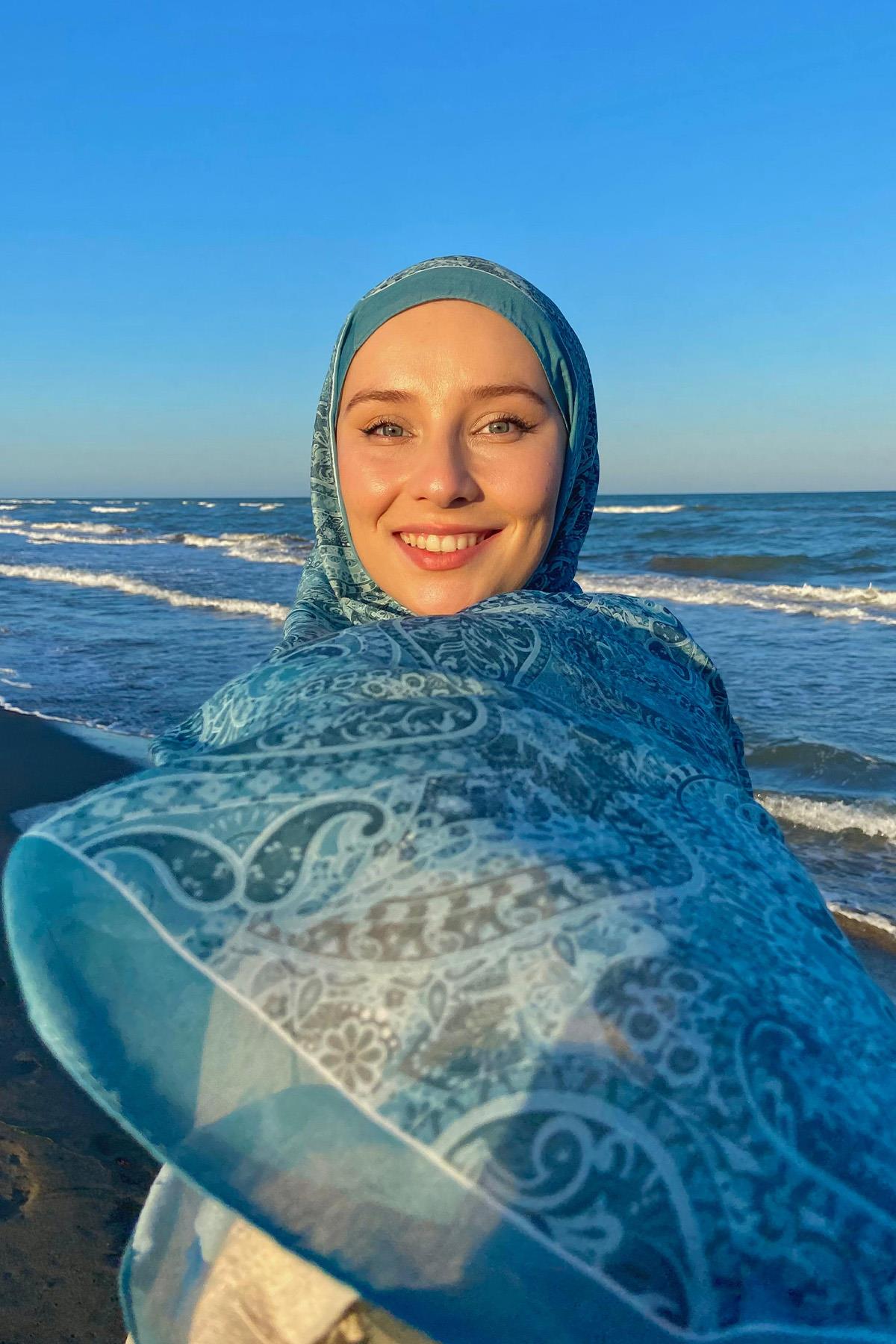 Yıldız Güdük'ün Tercihi Nilla Pamuklu Şal Mirage Nil Yeşili