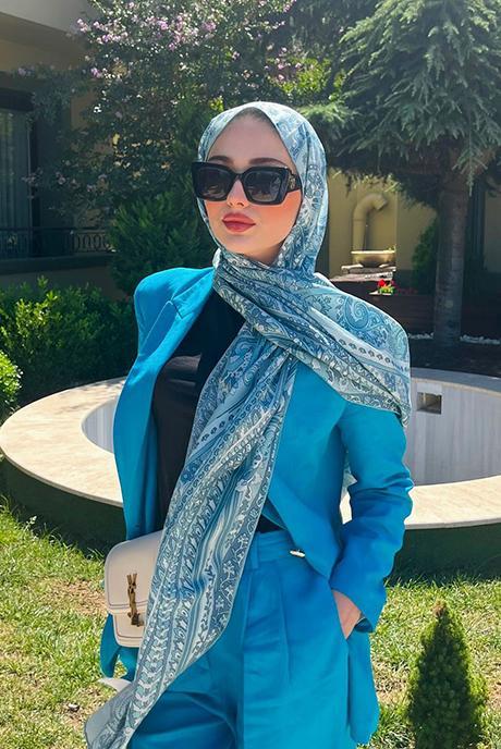 Zehra'nın Tercihi Hues Mavi Comfy İpek Şal
