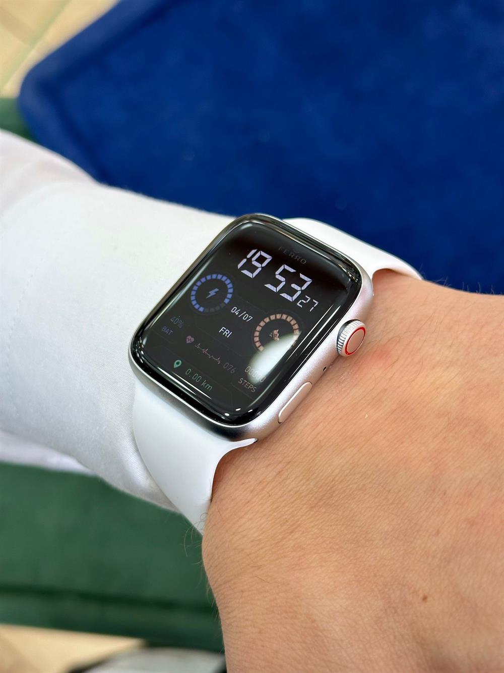 Ferro  FSW1108Pro-A Silver Case Akıllı Kol Saati