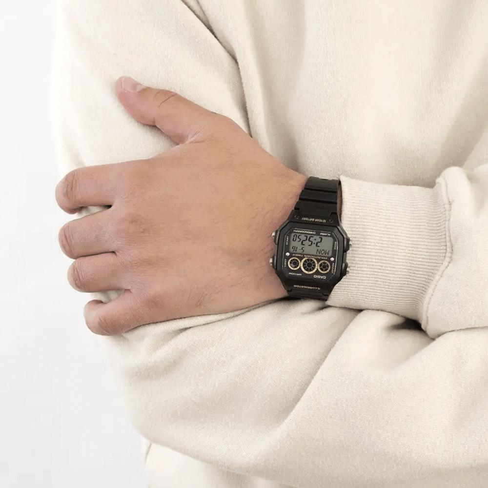 Casio AE-1300WH-1AVDF Erkek Kol Saati