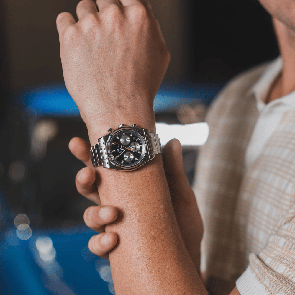 Casio Edifice EFB-730D-1AVUDF Erkek Kol Saati