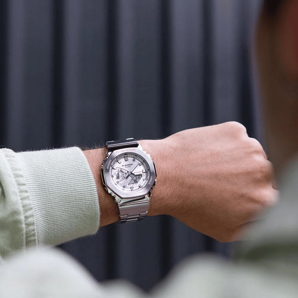 Casio G-SHOCK GM-2110D-7ADR Kol Saati