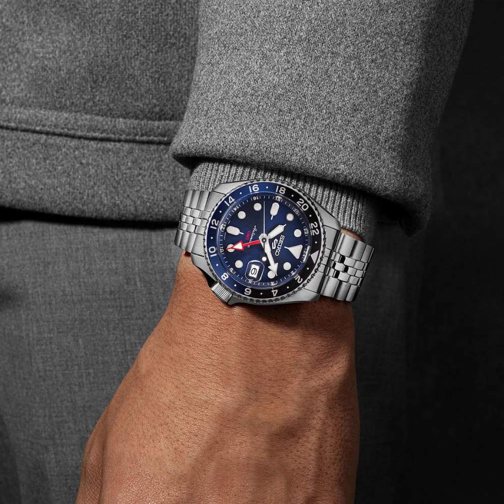 Seiko 5 Sports Gmt SSK003K Erkek Kol Saati