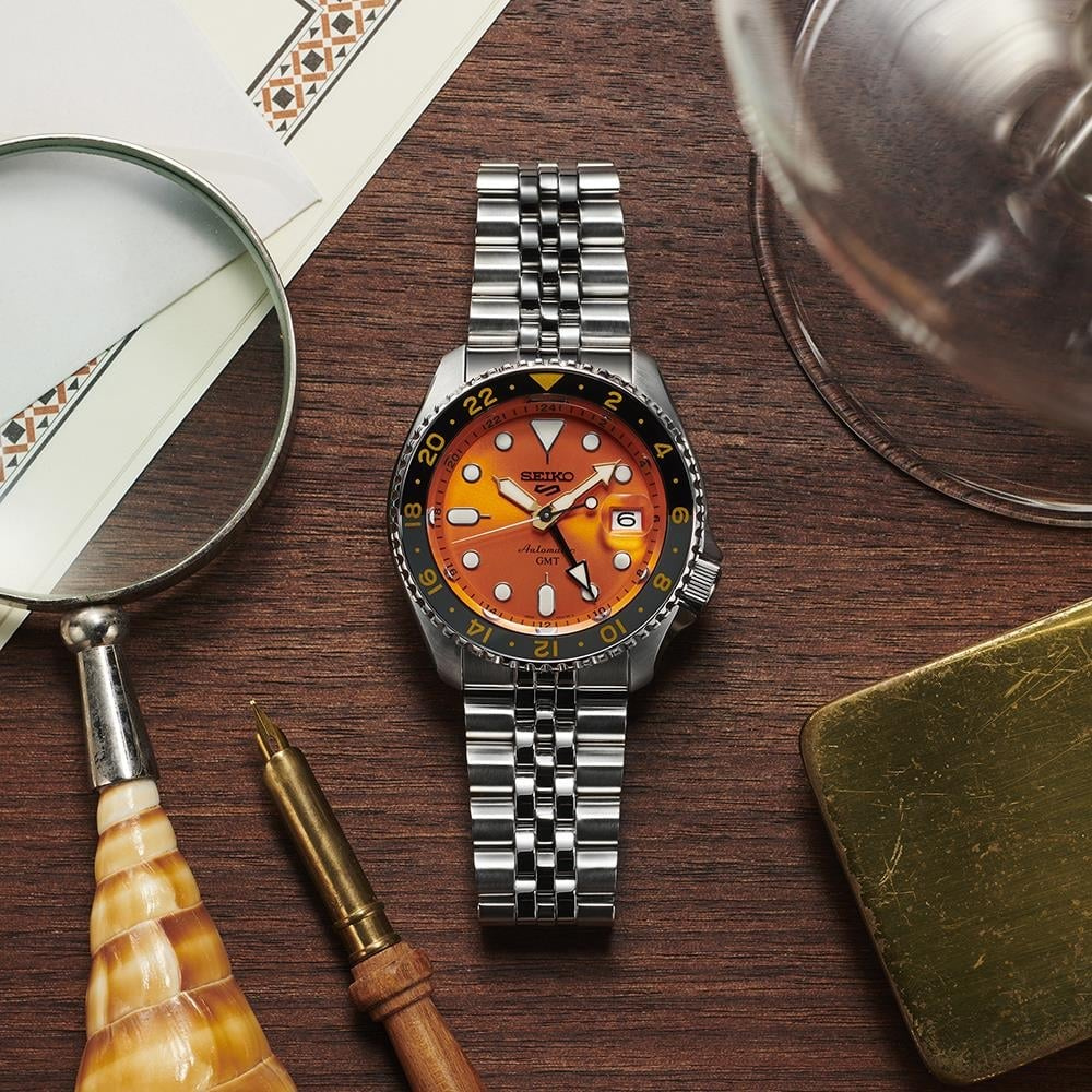 Seiko 5 Sports Gmt SSK005K Erkek Kol Saati