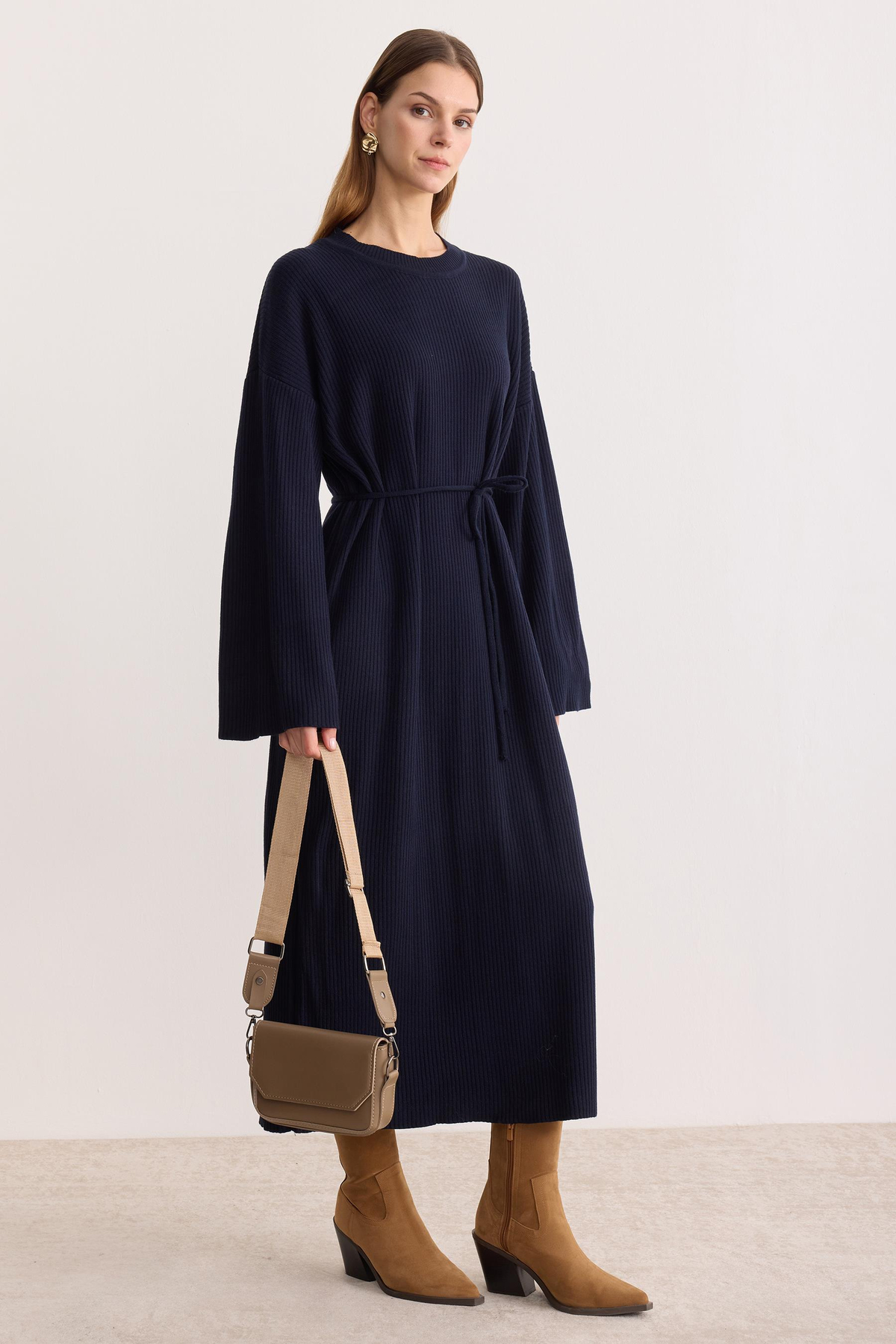 Kuşaklı Oversize Triko Elbise Lacivert