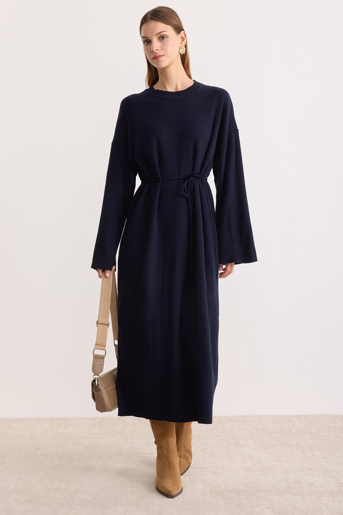Kuşaklı Oversize Triko Elbise Lacivert