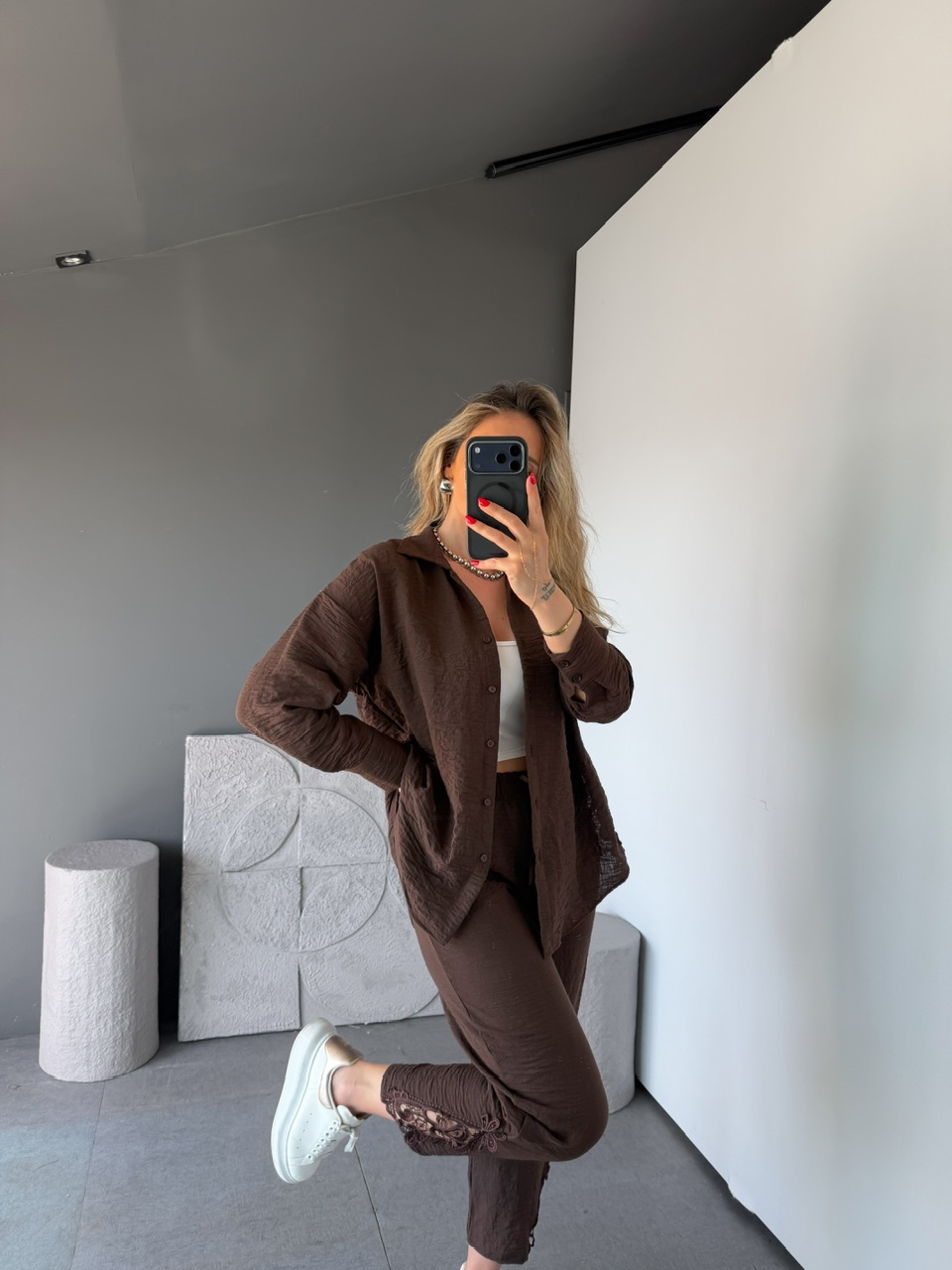Acı Kahve Dantelli Krinkıl Gömlek Pantolon Takım