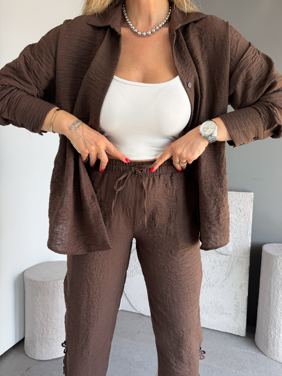 Acı Kahve Dantelli Krinkıl Gömlek Pantolon Takım