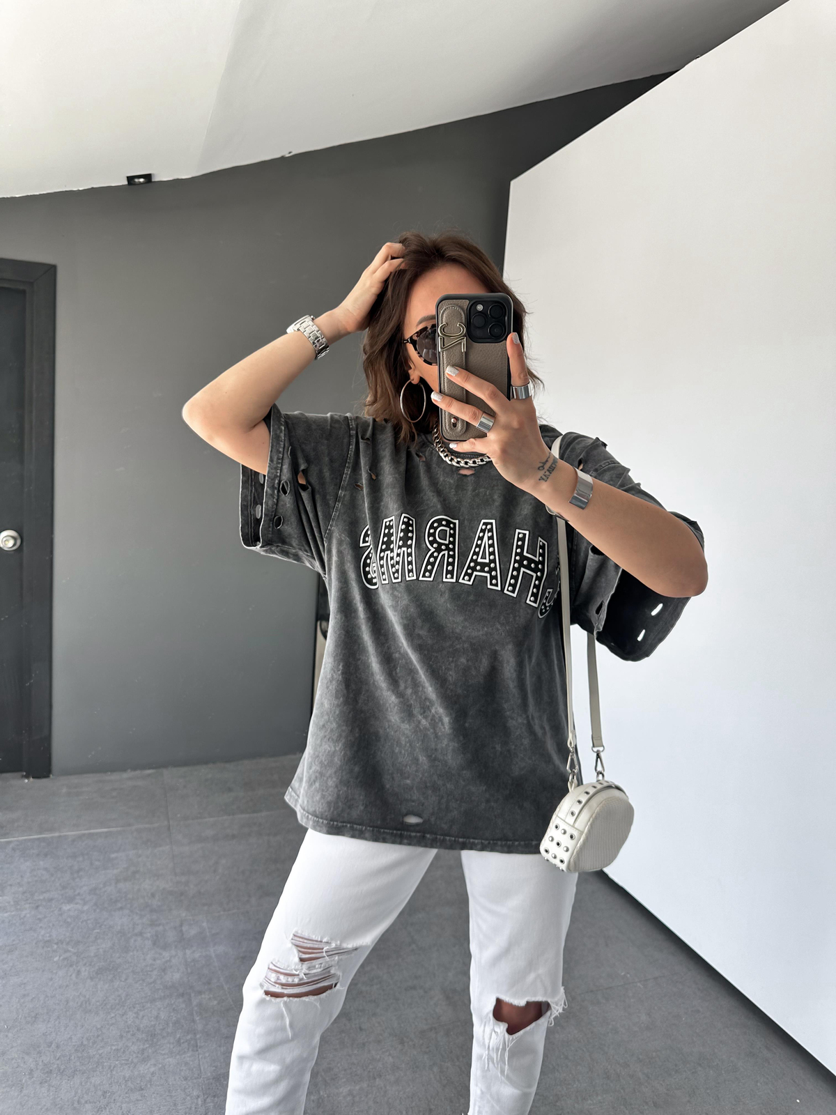 Antrasit Charms Zımbalı Tshirt
