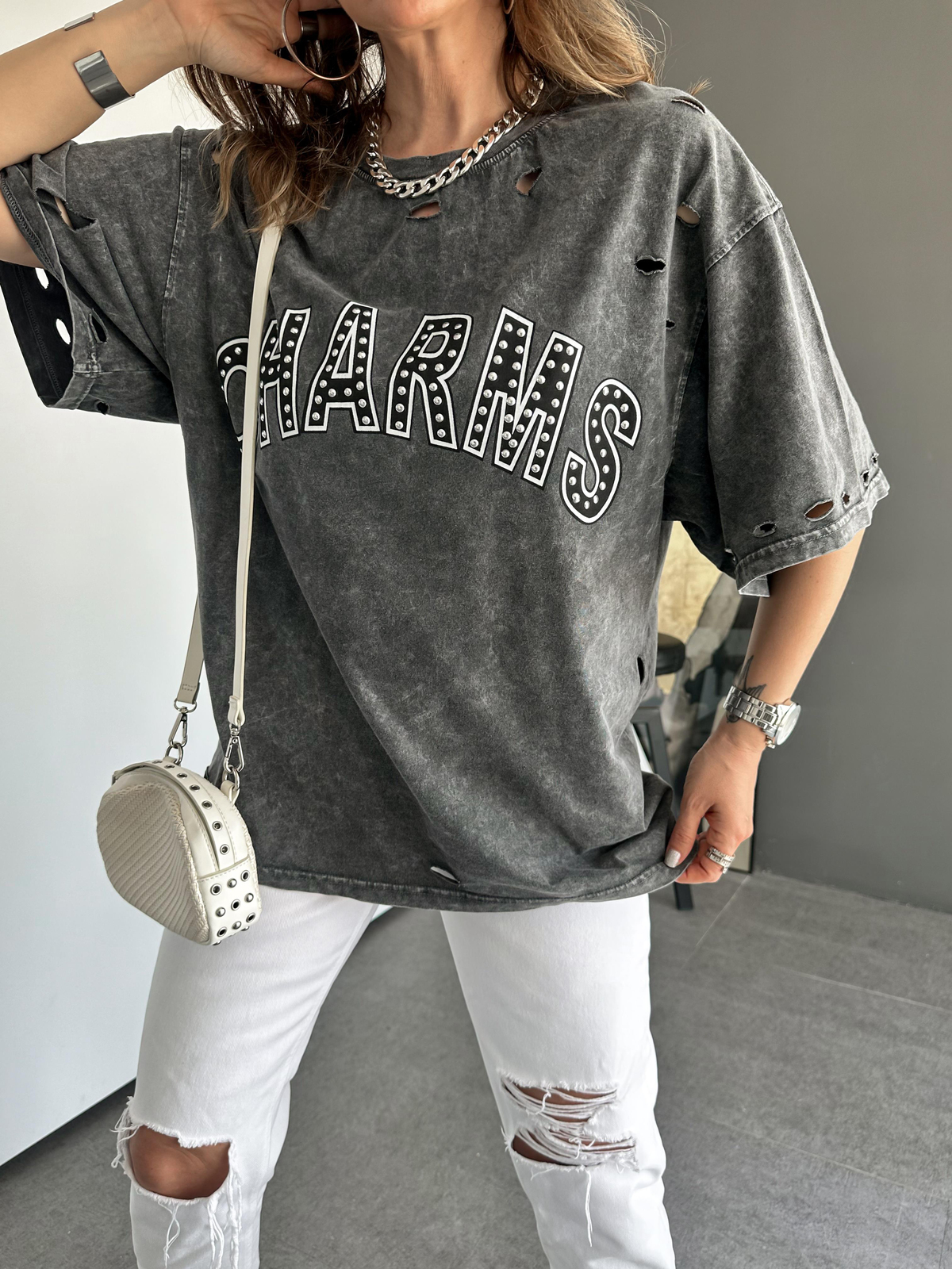 Antrasit Charms Zımbalı Tshirt
