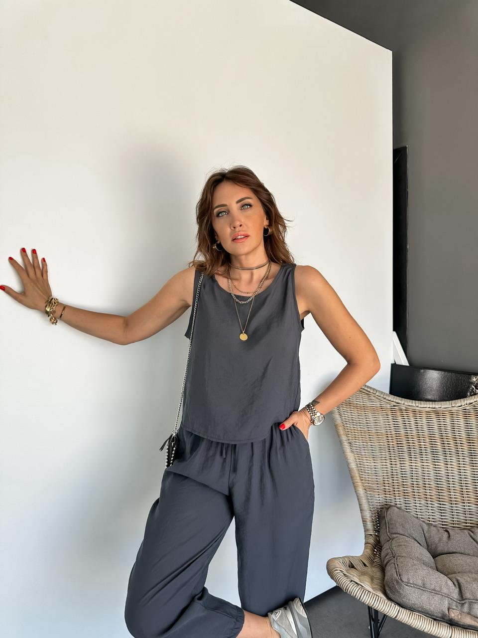 Antrasit Kolsuz Beli Lastikli Tensel Takım