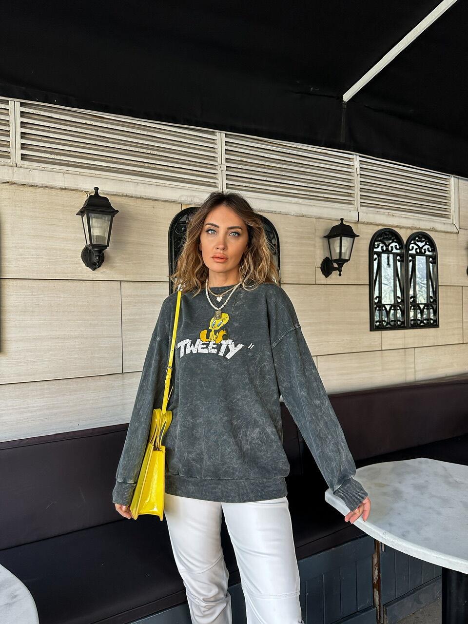 Antrasit Tweety Yıkamalı Sweatshirt