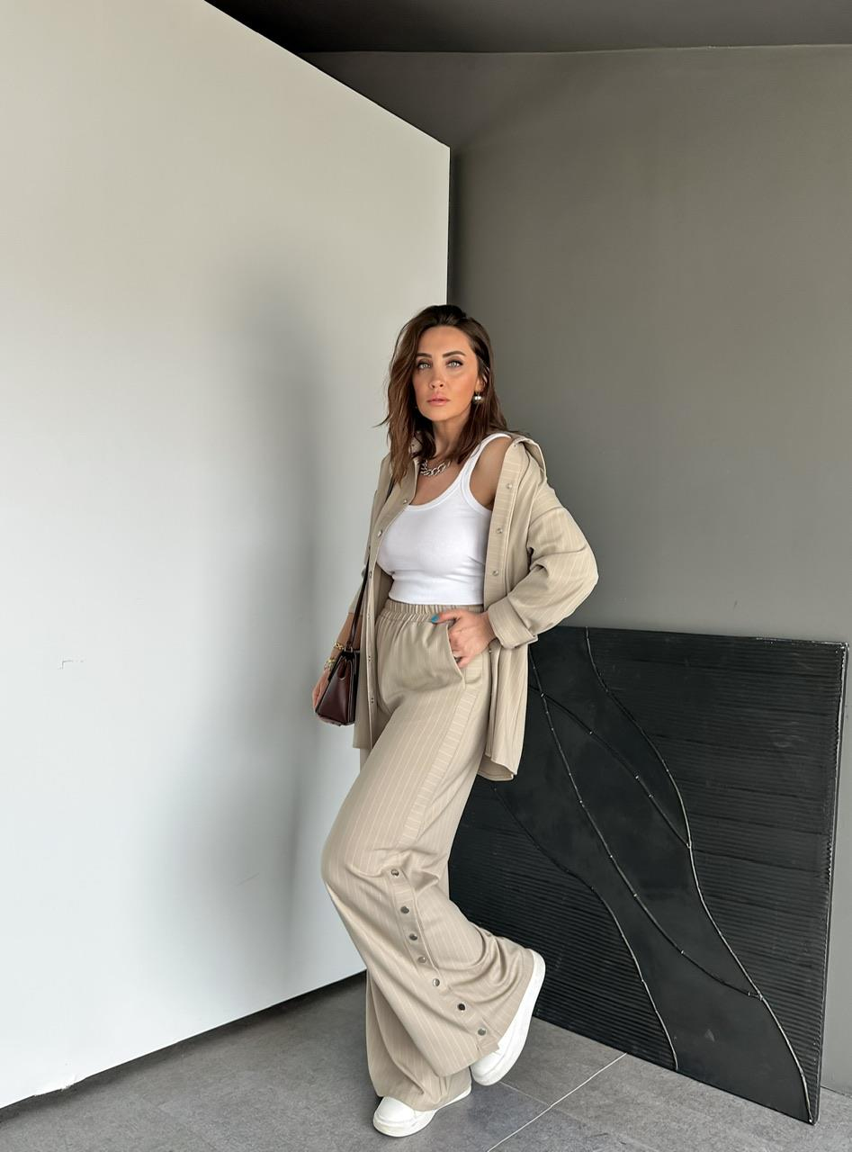 Bej Çizgili Pantolonu Çıtçıtlı Takım