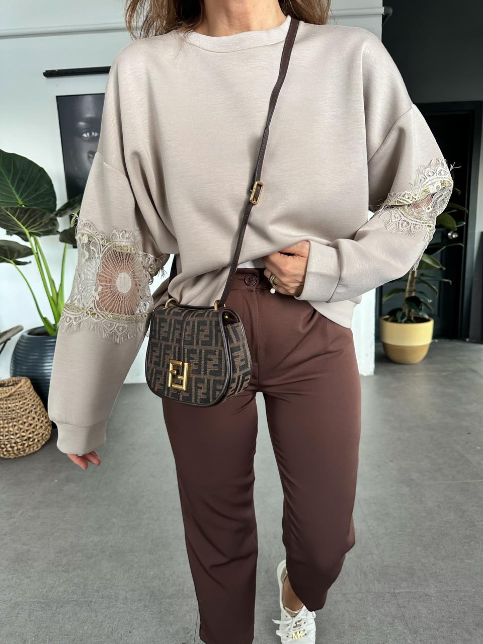 Bej Dantel Detaylı Sweatshirt