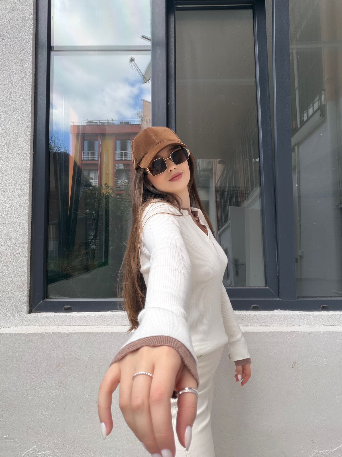 Bej Ekru Çift Yakalı Kazak 