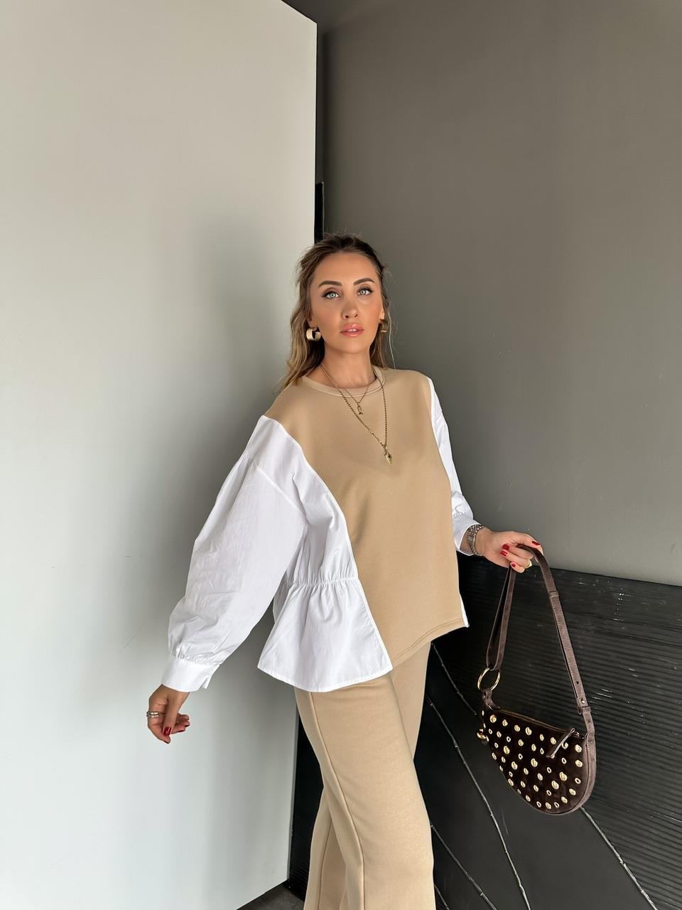 Bej Gömlek Detaylı Sweat Takım