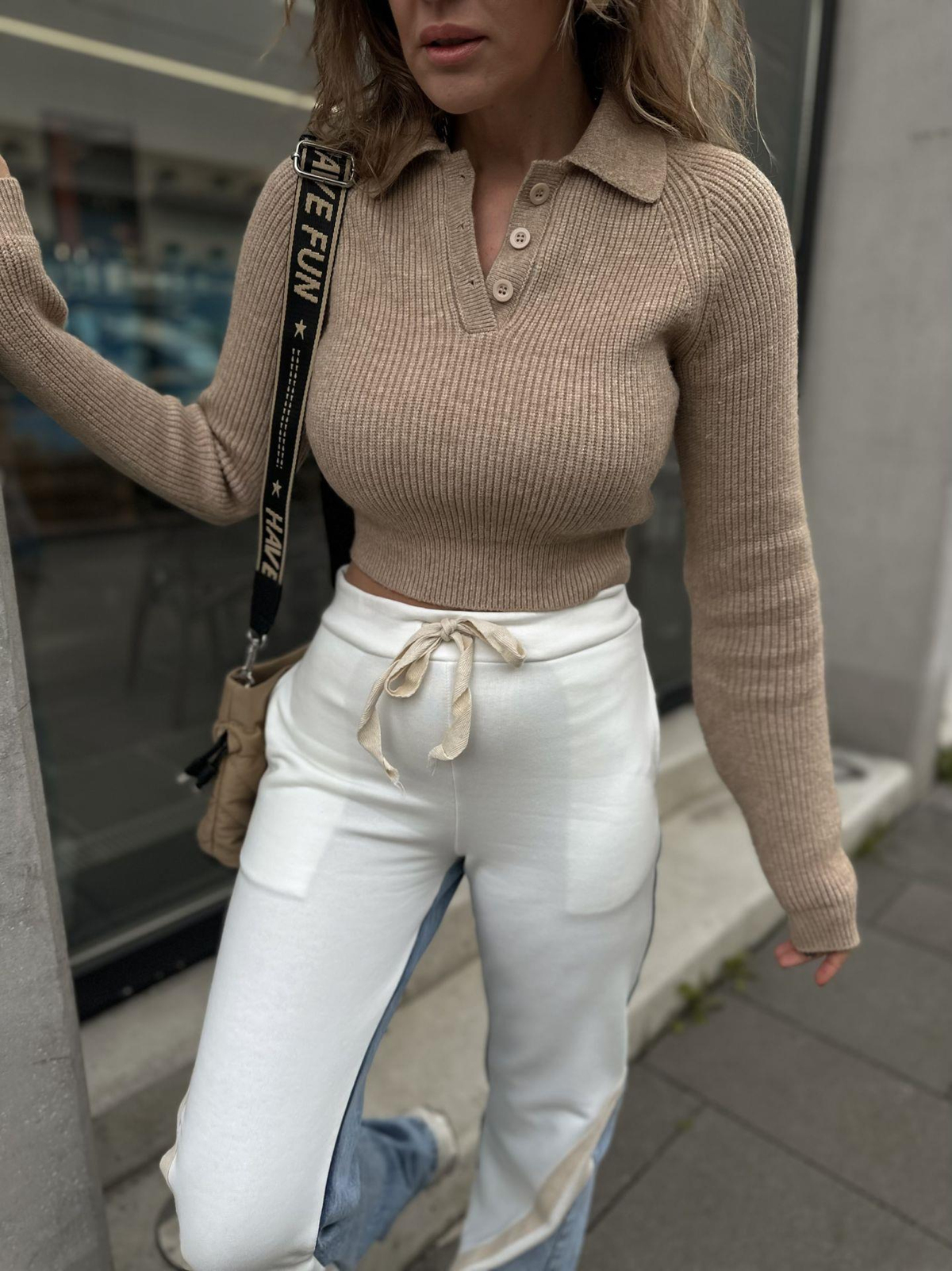 Bej Polo Yaka Crop Kazak