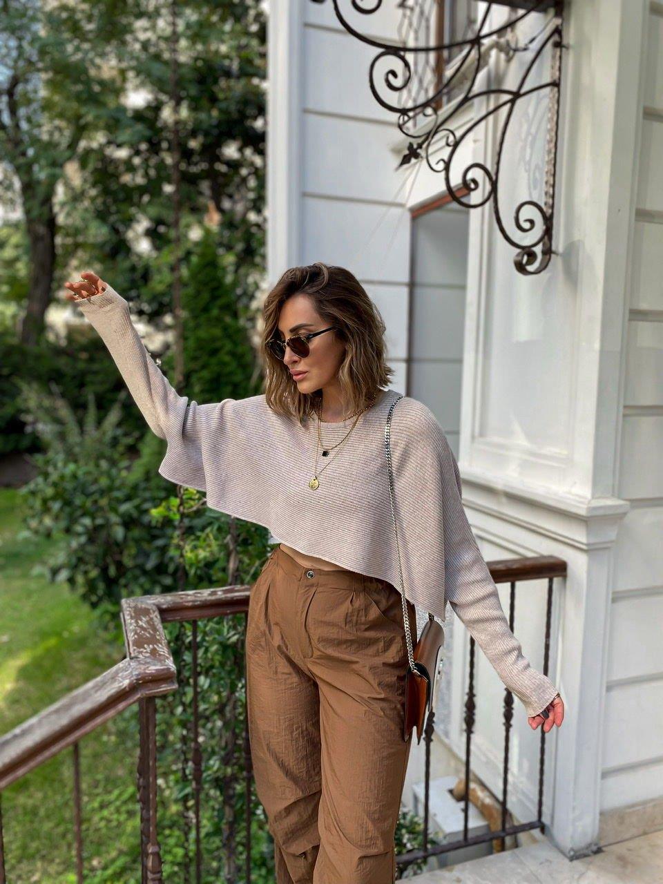Bej Rengi Yarasa Kol Crop Kazak