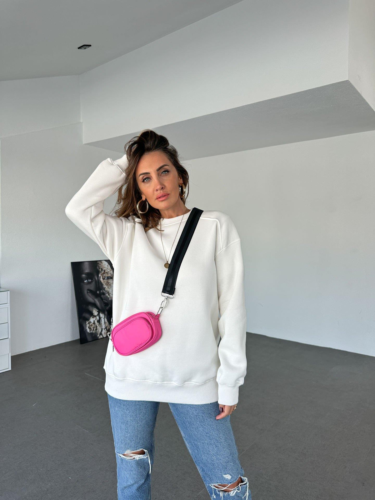 Beyaz Basic Bisiklet Yaka Sweatshirt
