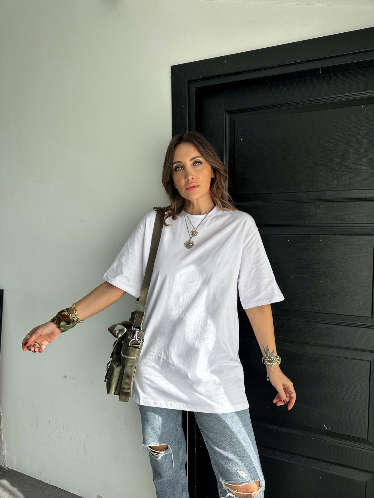 Beyaz Bisiklet Yaka Cotton Tshirt