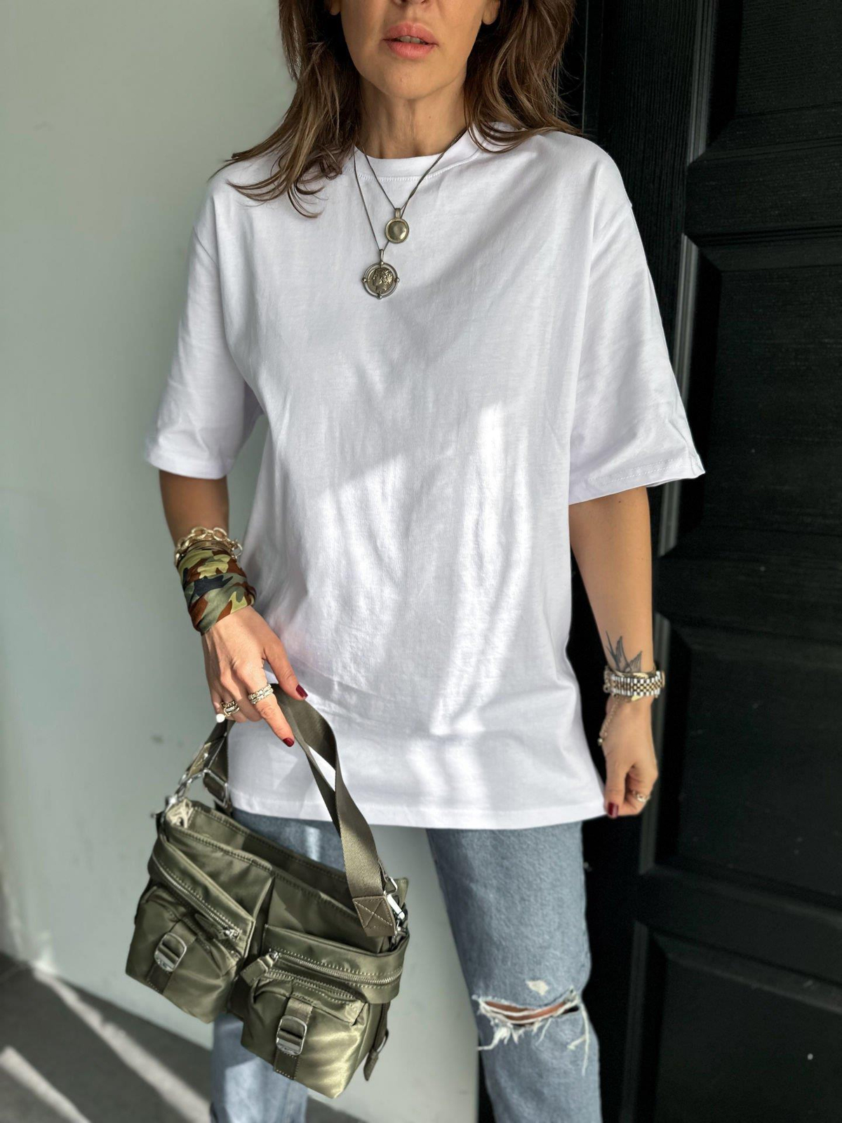 Beyaz Bisiklet Yaka Cotton Tshirt