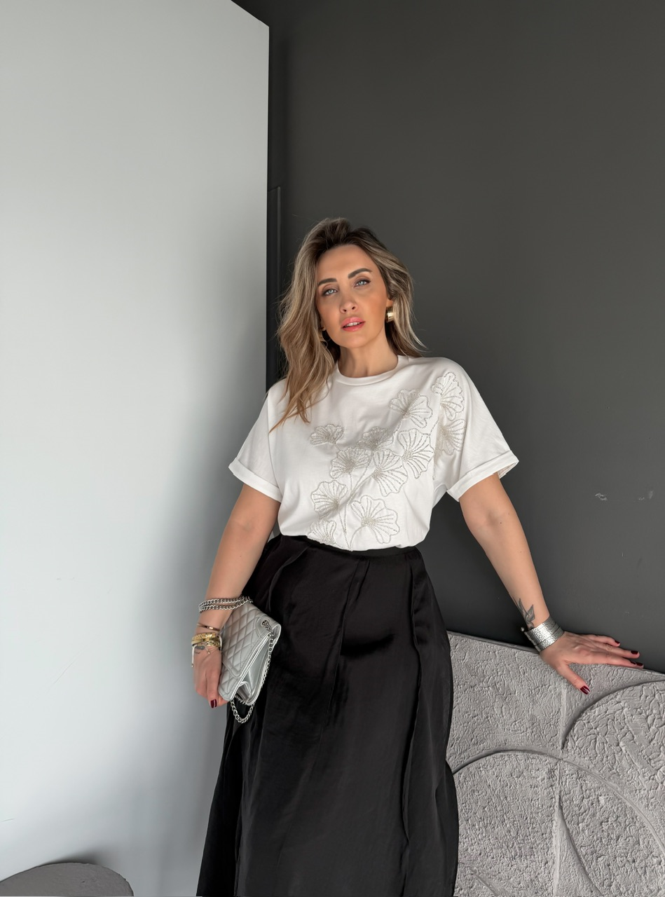 Beyaz Boncuk İşlemeli Cotton Tshirt