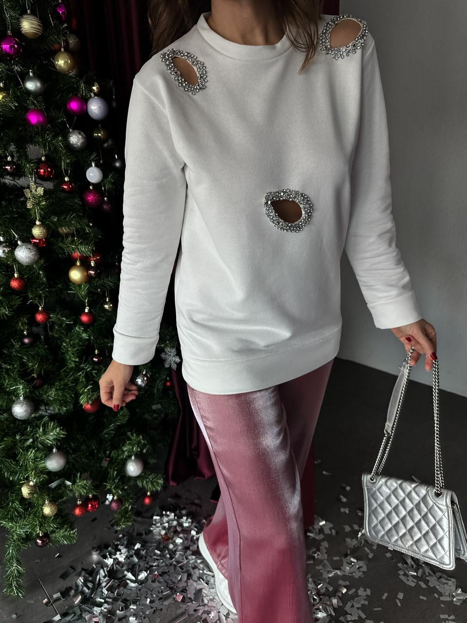 Beyaz Damla Taşlı Dekolteli Sweatshirt