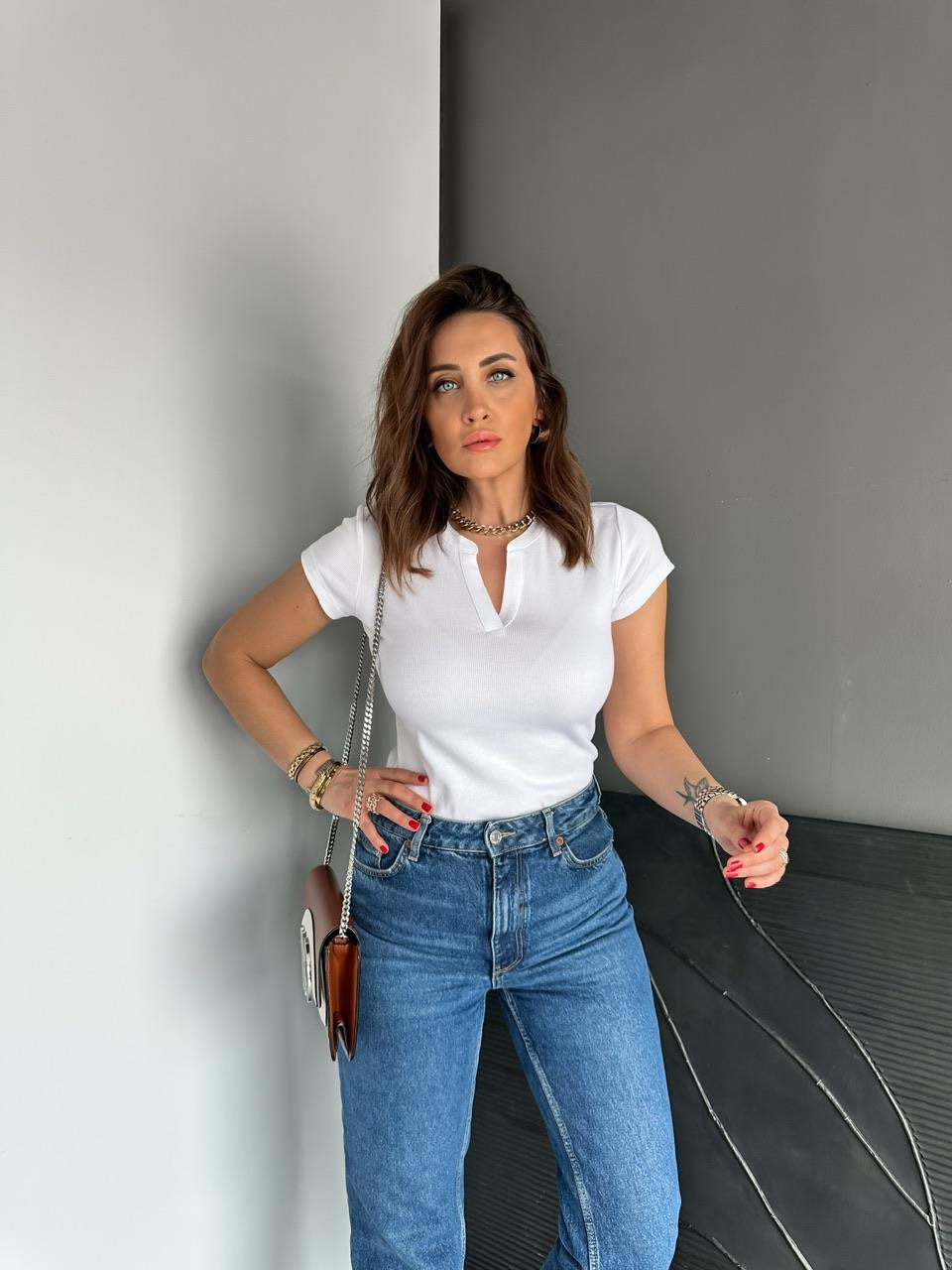 Beyaz Damla Yaka Cotton Tshirt
