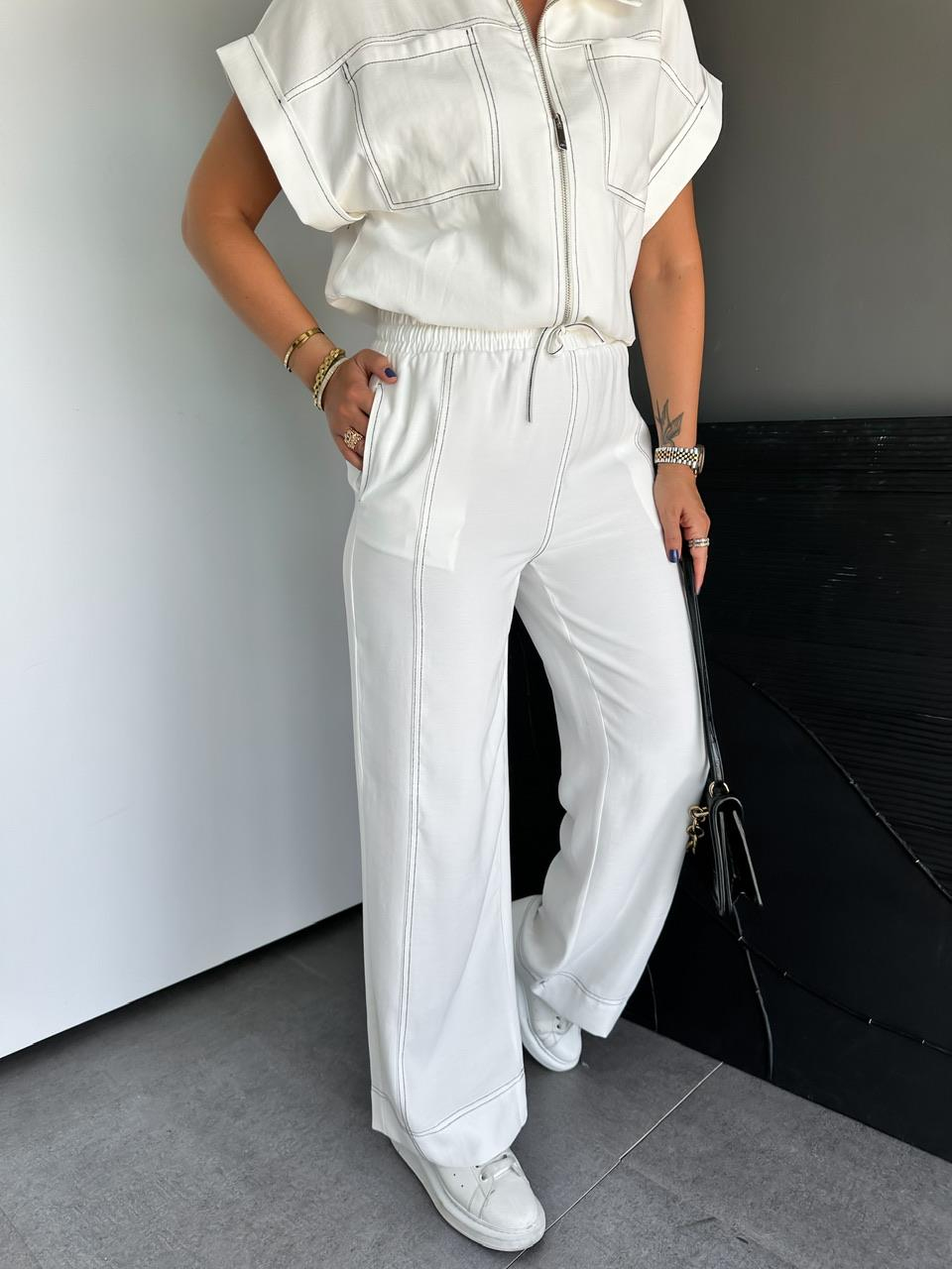 Beyaz Dikişli Premium Casual Takım