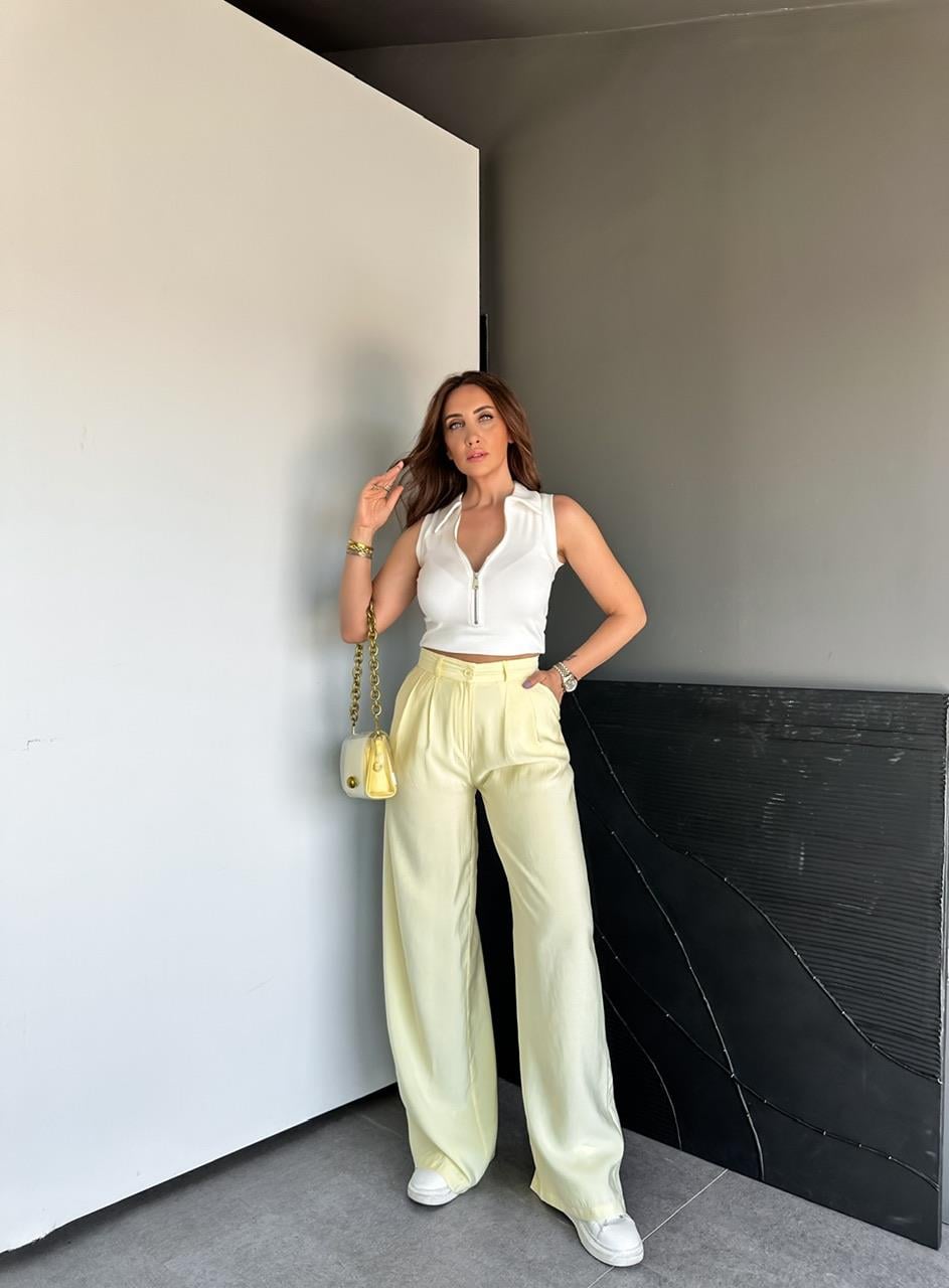 Beyaz Fermuarlı Polo Yaka Body