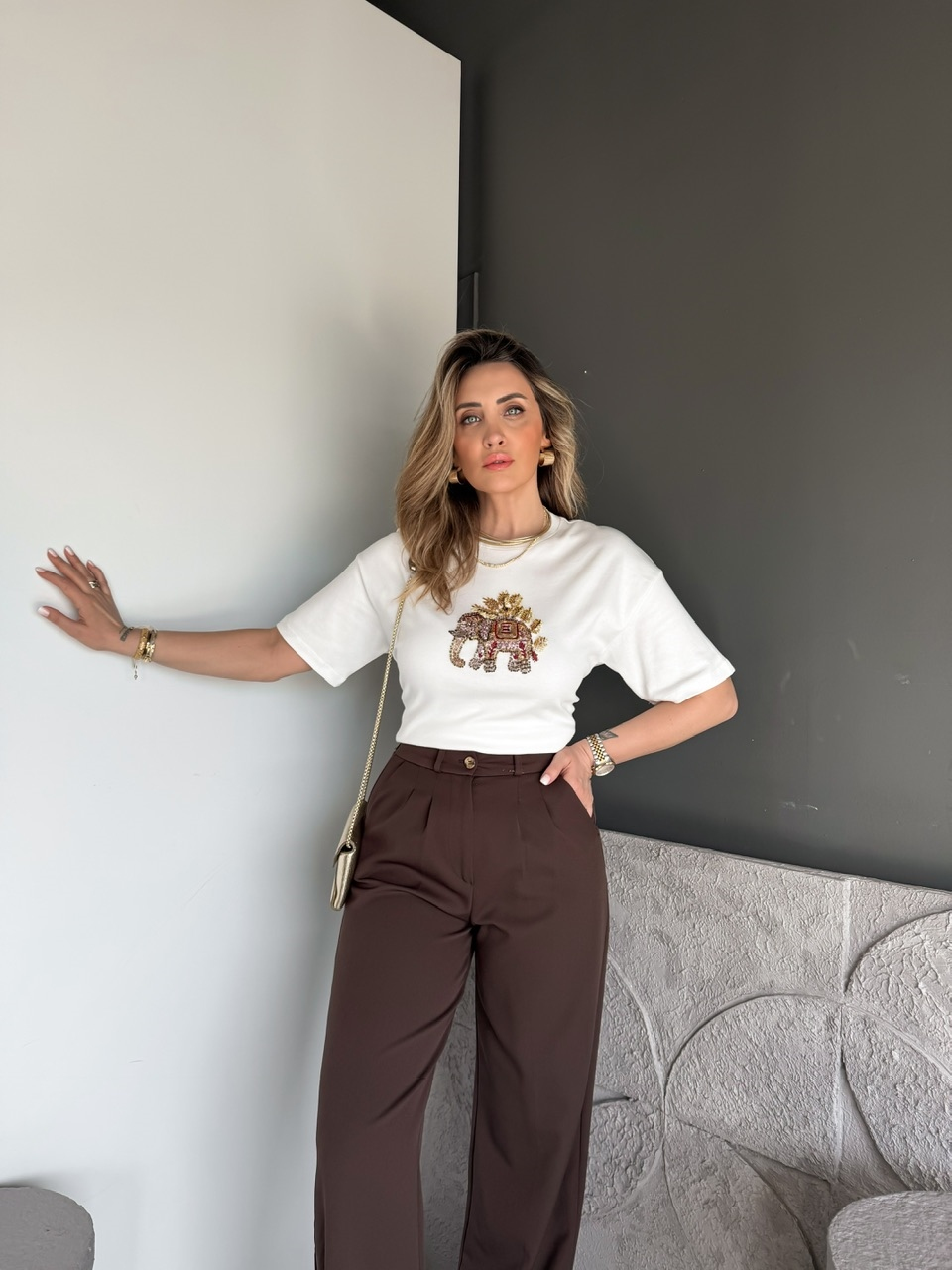 Beyaz Fil Nakışlı Cotton Tshirt