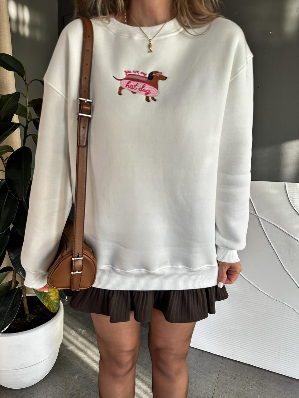 Beyaz Hot Dog Sweatshirt