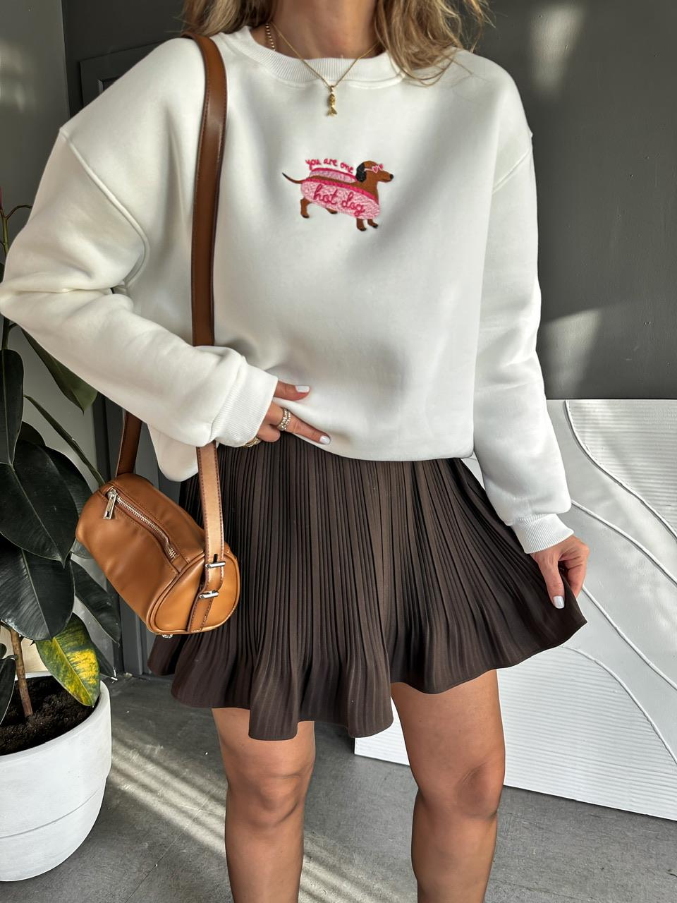 Beyaz Hot Dog Sweatshirt