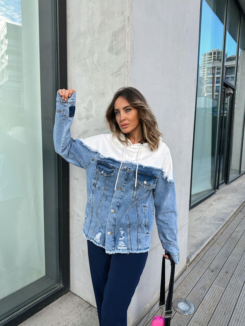 Beyaz Kapşonlu Kot Sweatshirt