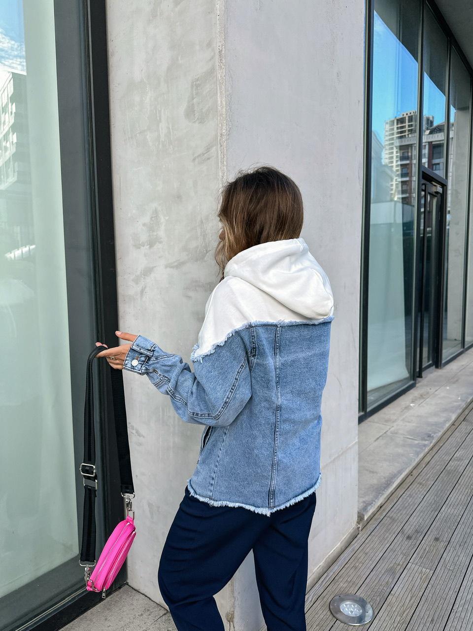Beyaz Kapşonlu Kot Sweatshirt