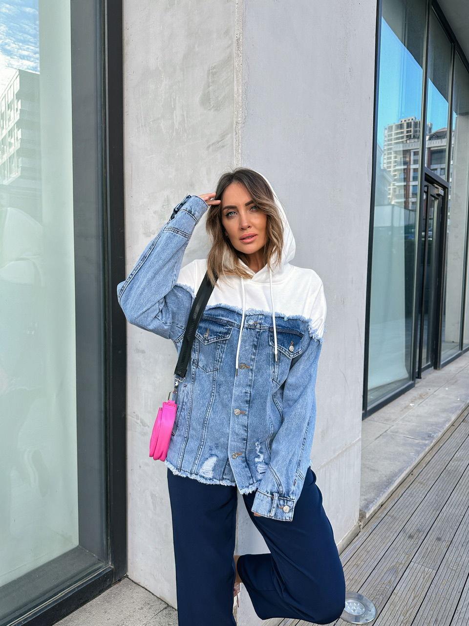 Beyaz Kapşonlu Kot Sweatshirt