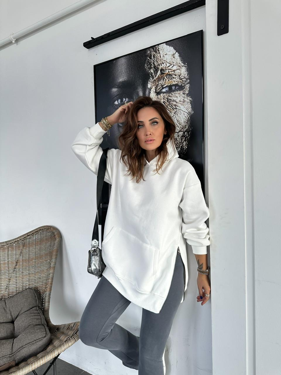 Beyaz Kenarları Fermuarlı Sweatshirt