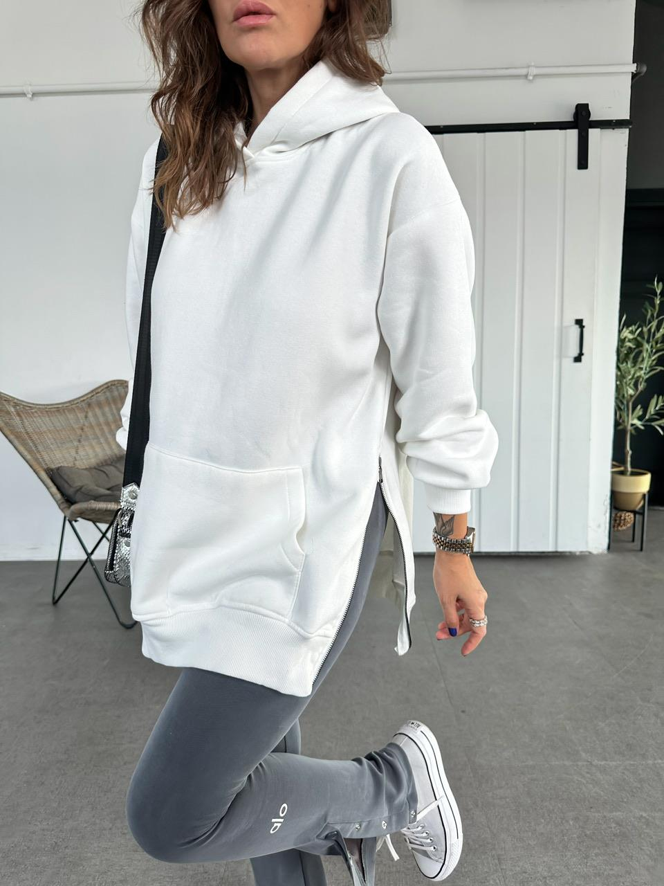 Beyaz Kenarları Fermuarlı Sweatshirt